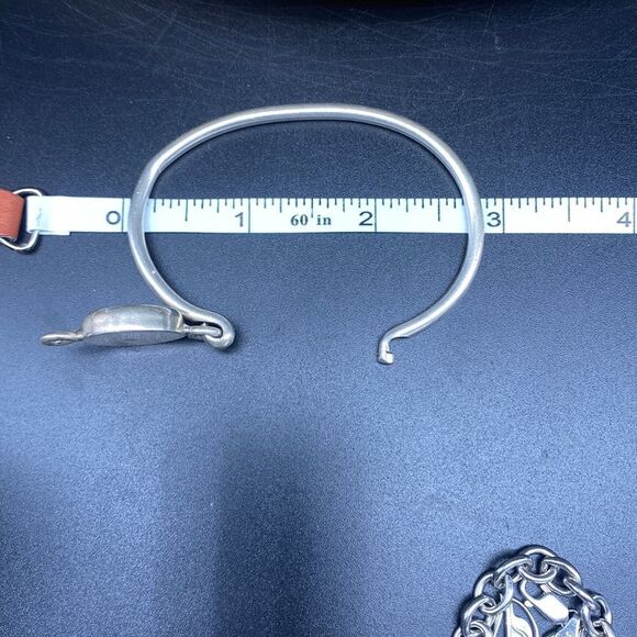 Ladies .925 silver vintage bracelet w/solid silver button monogrammed swivel top - Picture 11 of 12